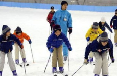 乔波滑雪场,室内滑雪乐园，四季畅享冰雪魅力”